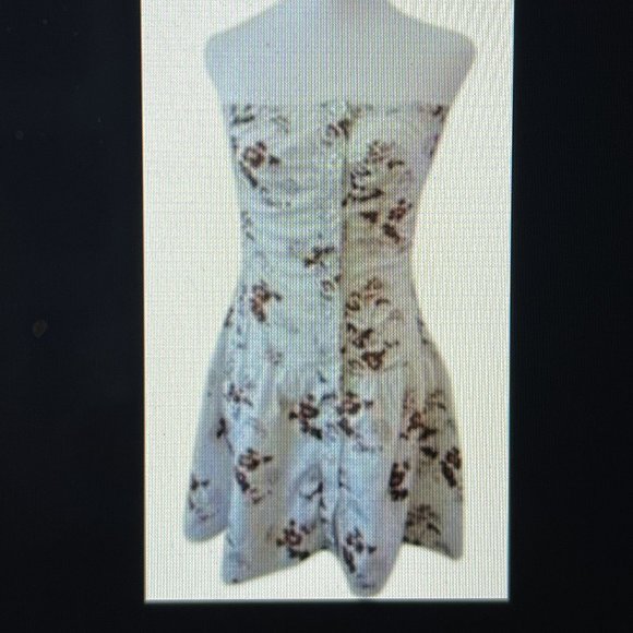 Strapless Dress x Guess. Dry Cleaned! - Picture 7 of 7